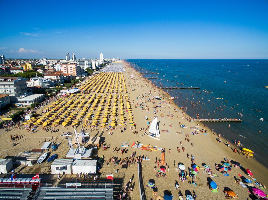 Hotel Touring Jesolo Extérieur photo