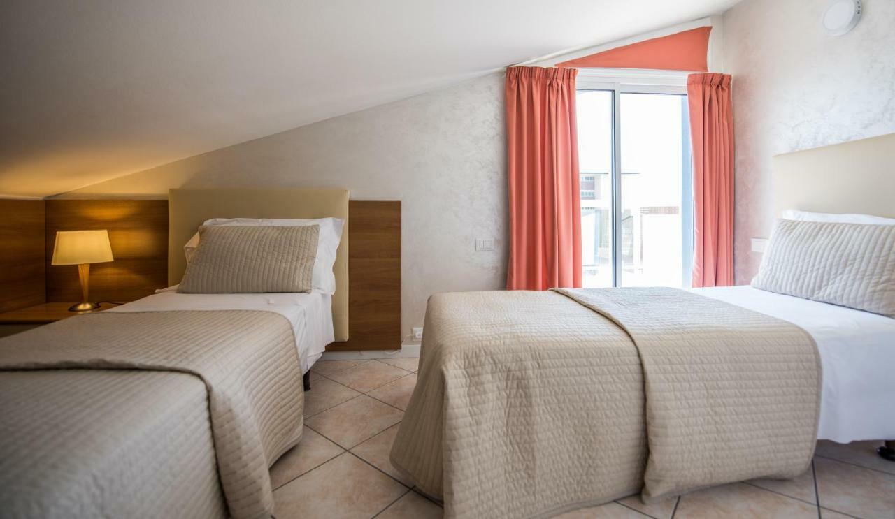 Hotel Touring Jesolo Extérieur photo